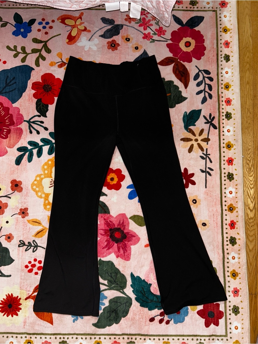 Women's Black Flare Active Leggings